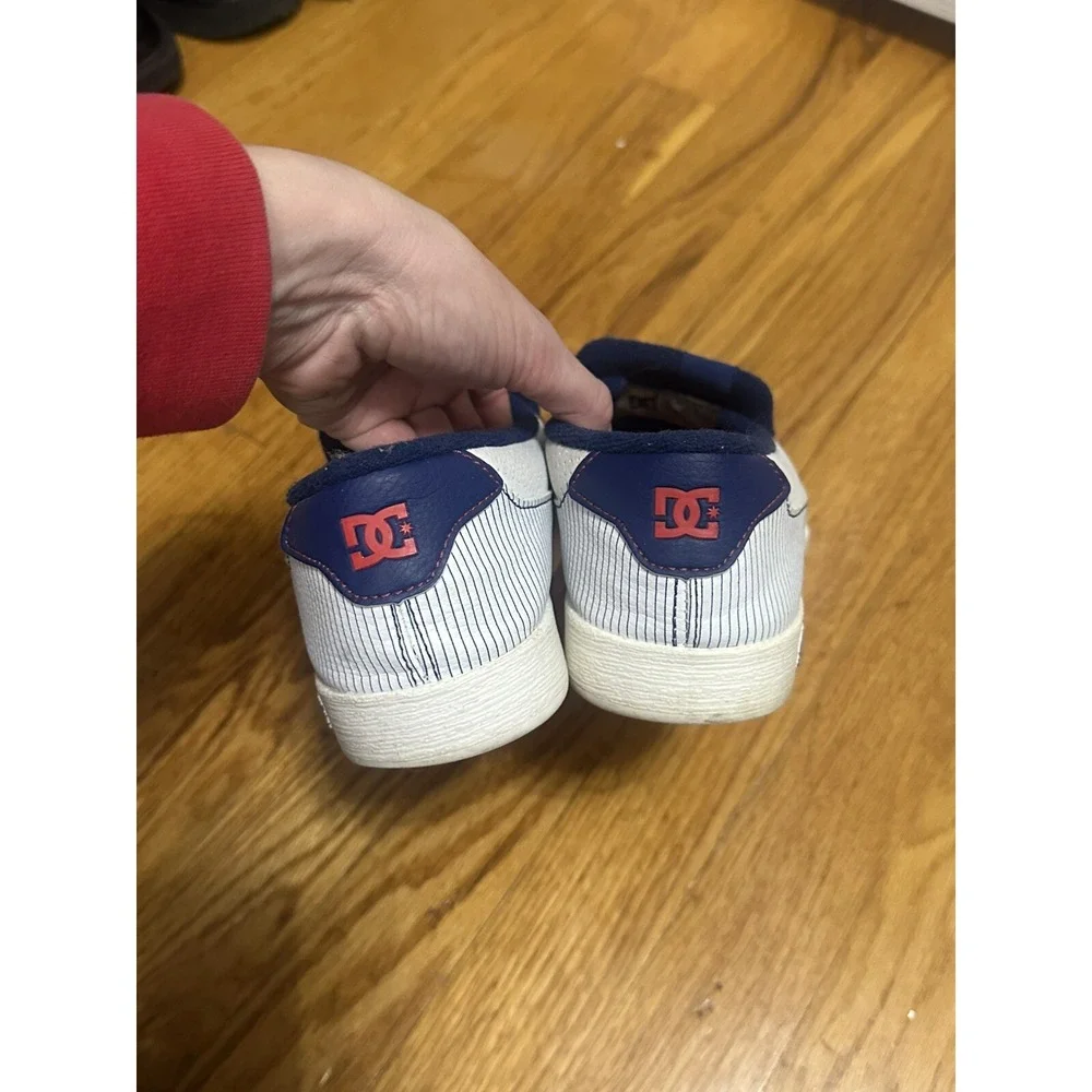 DC Villain Wonens 8 Casual Slip on Skate Shoe BASEBALL Or Youth 6